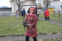18 мая в 12-00  в поселке шахты «Берёзовская» на дворовой площадке «Уголёк» состоялся праздник красоты и чистоты - акция-субботник «И сказка оживает вновь»